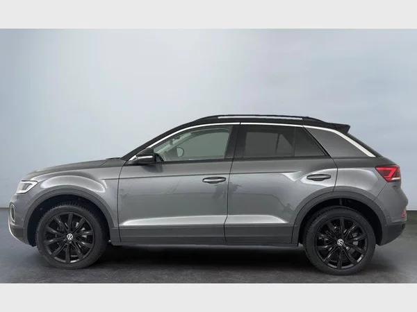 Volkswagen T-Roc (2023) — foto 19 van 24