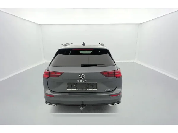 VOLKSWAGEN Golf VIII SW (2024) — foto 33 van 36