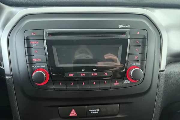 Suzuki Vitara (2021) — foto 3 van 15
