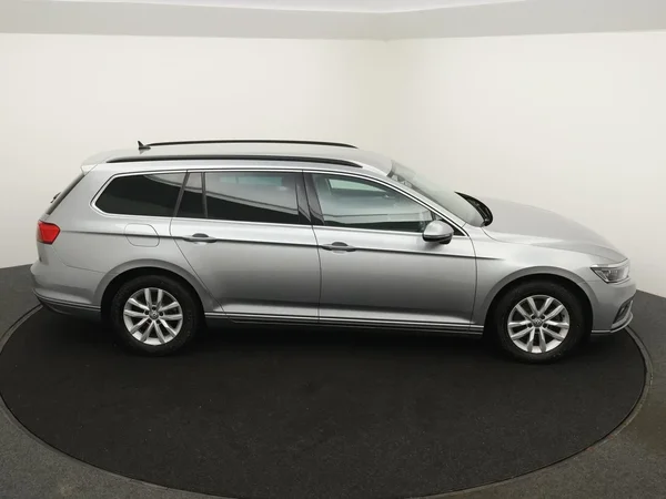 Volkswagen Passat (2020) — foto 12 van 23