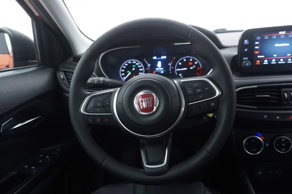 Fiat Tipo SW Cross (2023) — foto 3 van 27