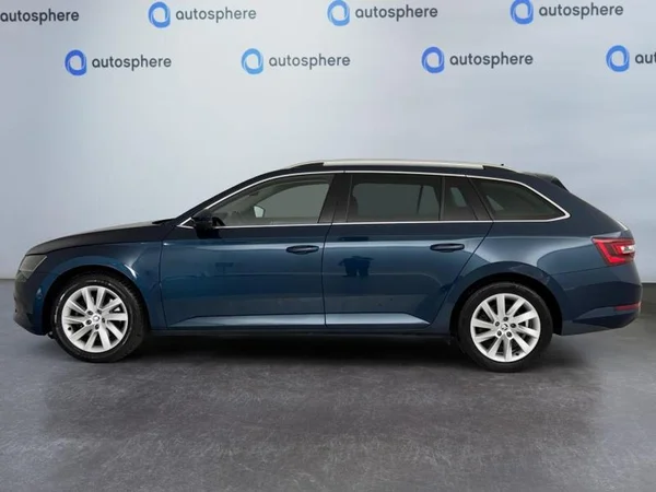 SKODA Superb Combi Dsl (2019) — foto 13 van 17