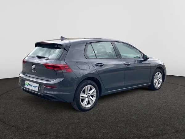 VOLKSWAGEN Golf VIII (2023) — foto 2 van 8