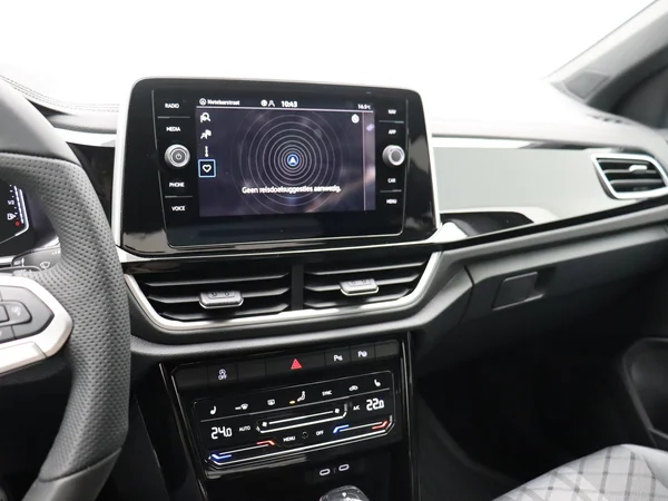 VOLKSWAGEN T-Roc (2026) — foto 16 van 21