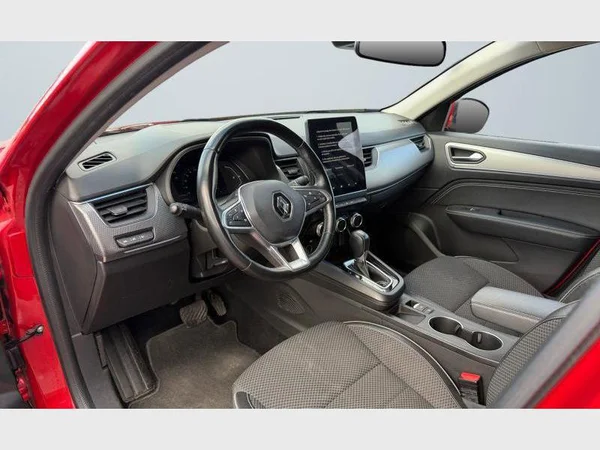 Renault Arkana (2022) — foto 28 van 29