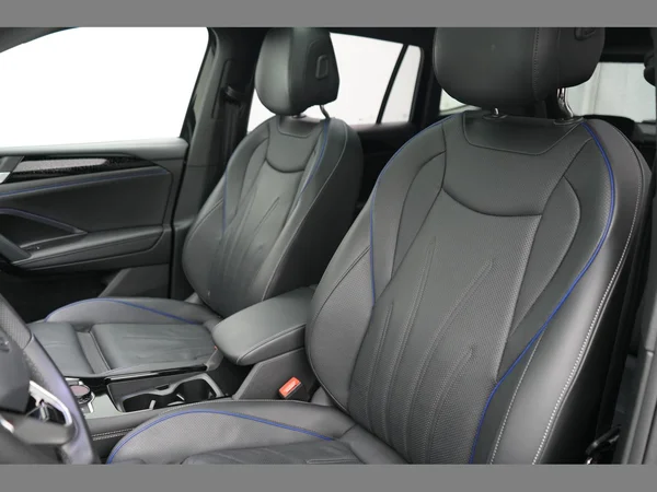 VOLKSWAGEN Tiguan eHybrid (PHEV) (2025) — foto 37 van 38