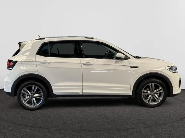 VOLKSWAGEN T-Cross (2021) — foto 21 van 24