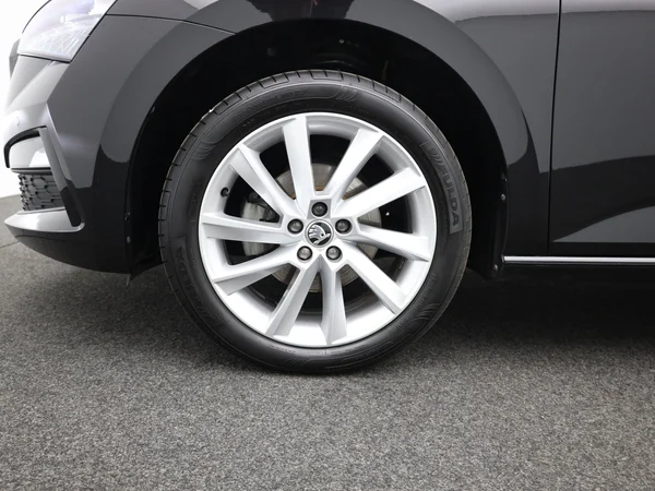 SKODA Scala (2024) — foto 10 van 20