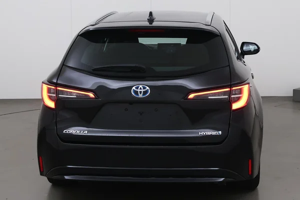 Toyota Corolla SW Hybrid (HEV) (2022) — foto 16 van 21