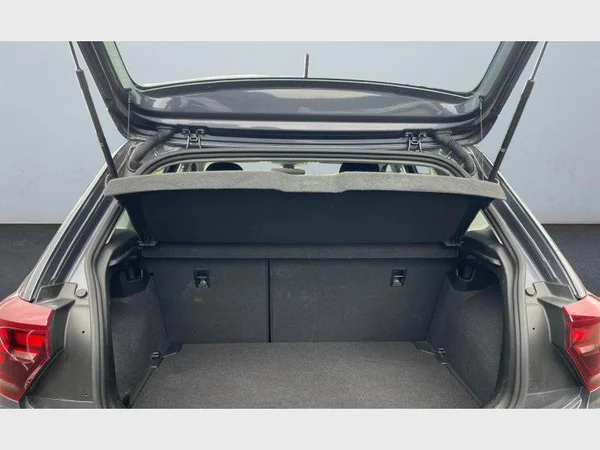 VOLKSWAGEN Polo (2024) — foto 23 van 25