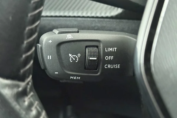 Peugeot 2008 (2020) — foto 14 van 34