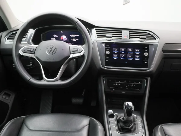Volkswagen Tiguan (2021) — foto 39 van 41