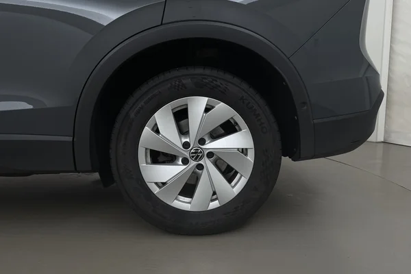 Volkswagen Tiguan (2025) — foto 16 van 19