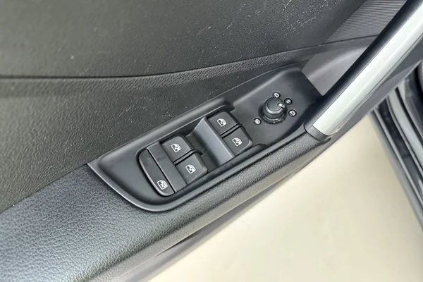 Audi Q2 (2023) — foto 7 van 18
