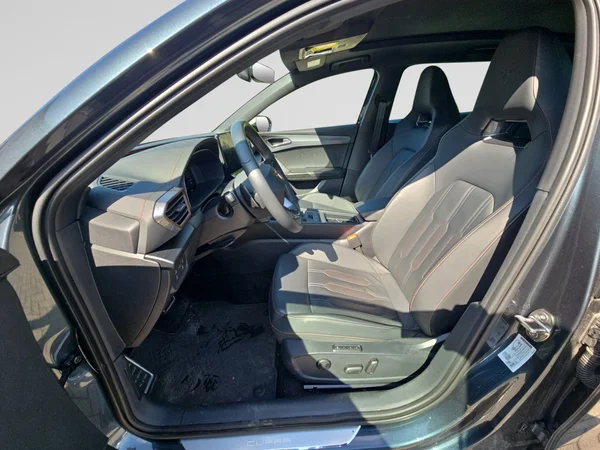CUPRA Leon ST (2023) — foto 15 van 23