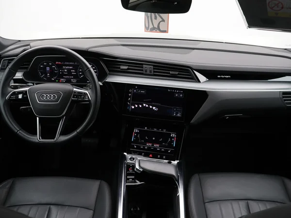 AUDI e-tron Sportback (2022) — foto 4 van 27