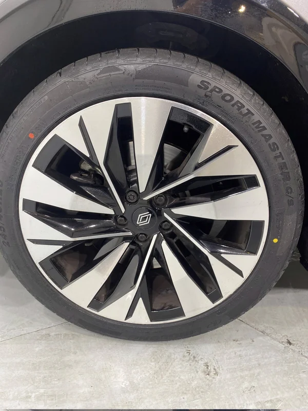 Renault Rafale E-TECH (HEV) (2025) — foto 29 van 45