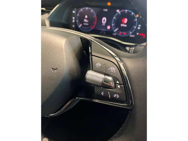 SKODA Octavia Combi (2021) — foto 17 van 30