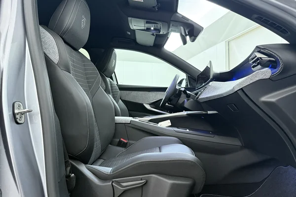Peugeot 5008 (2025) — foto 18 van 20