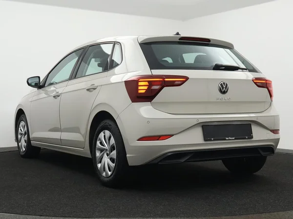 VOLKSWAGEN Polo (2024) — foto 6 van 23