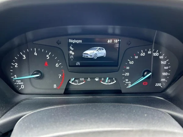 FORD Fiesta (2021) — foto 7 van 28