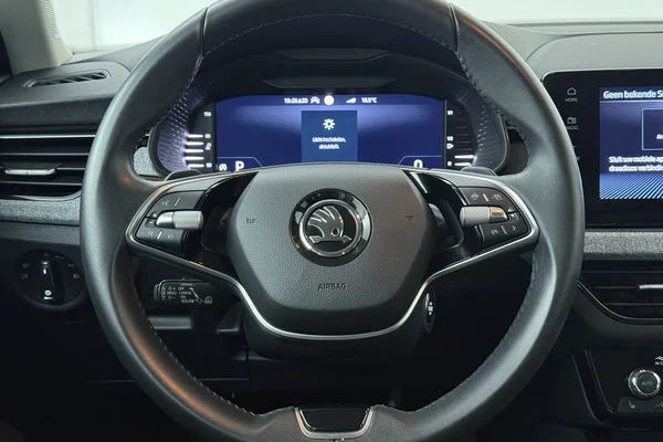 Skoda Kamiq (2024) — foto 2 van 16
