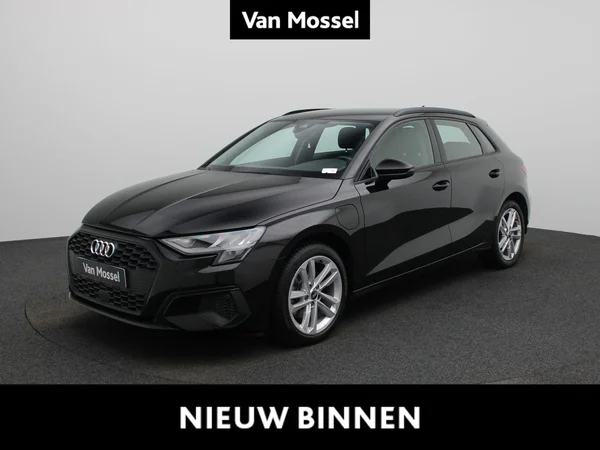 Audi A3 (2021) — foto 1 van 45