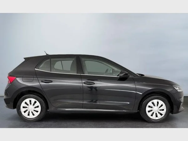 Skoda Fabia (2023) — foto 12 van 15