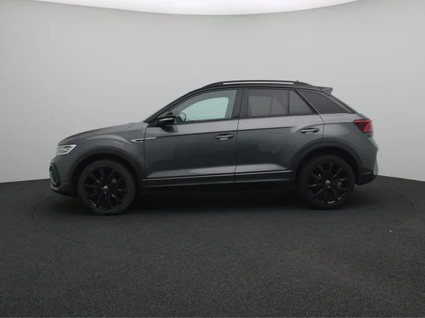 VOLKSWAGEN T-Roc (2023) — foto 8 van 17