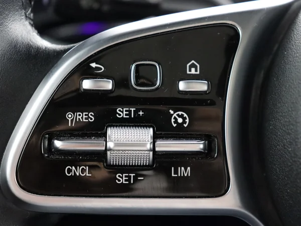 MERCEDES A 250 (2022) — foto 9 van 34