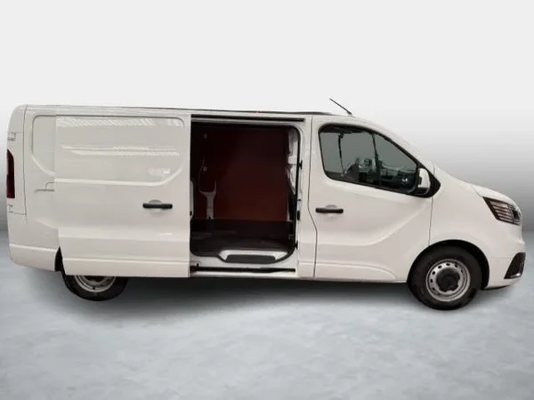 Renault Trafic (2024) — foto 11 van 15