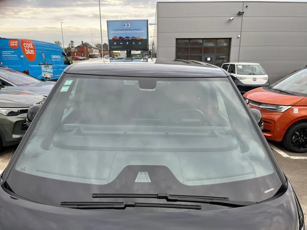 VOLKSWAGEN ID.Buzz (2023) — foto 19 van 24