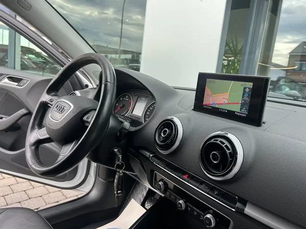 Audi A3 (2014) — foto 18 van 18