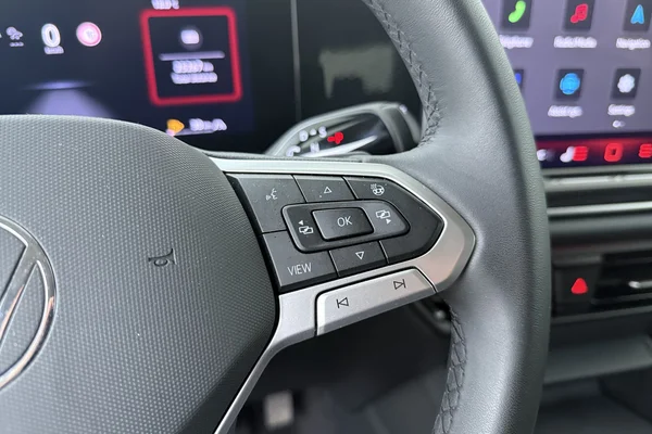 Volkswagen Tiguan (2025) — foto 8 van 20