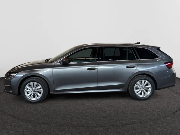 SKODA Octavia Combi (2025) — foto 12 van 24