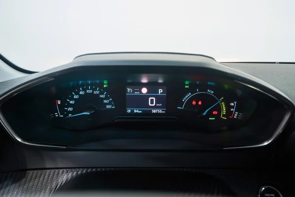 Peugeot E-208 (2023) — foto 5 van 43