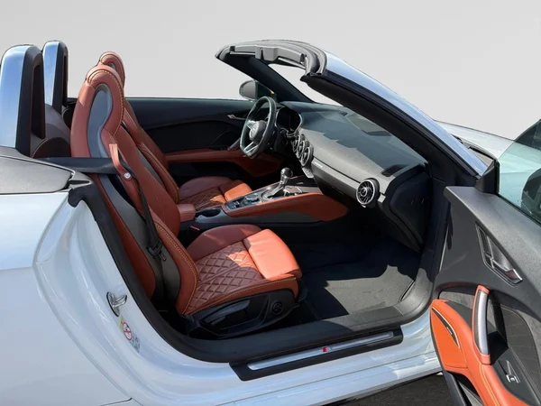 AUDI TT Roadster (2021) — foto 21 van 23