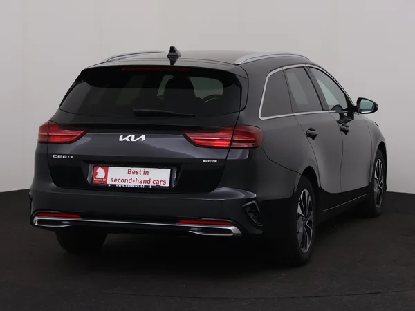 KIA Cee'd (2022) — foto 23 van 30