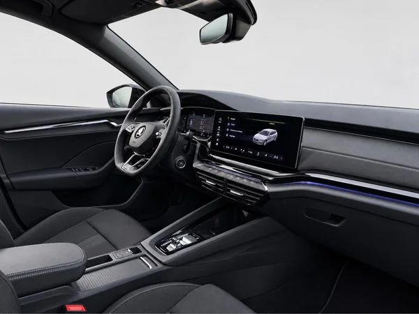 SKODA Octavia Combi PHEV (2024) — foto 22 van 23