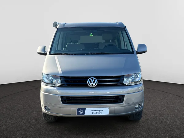 VOLKSWAGEN Transporter T5 Caravelle Swb (2011) — foto 18 van 21