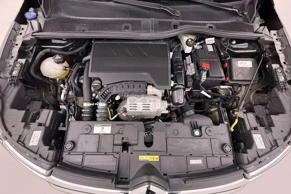 Citroen C4 (2023) — foto 13 van 32