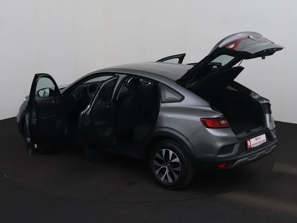 RENAULT Arkana (2021) — foto 26 van 27