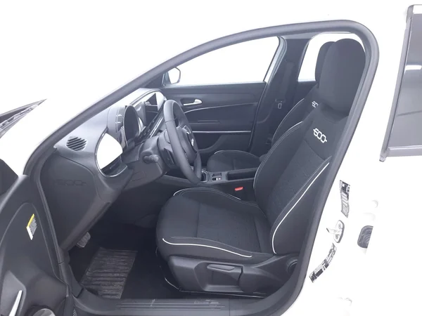 Fiat 600 (2025) — foto 4 van 23