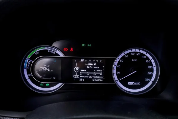 Kia Niro HEV (2019) — foto 5 van 76