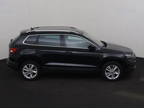 SKODA Karoq (2022) — foto 23 van 27