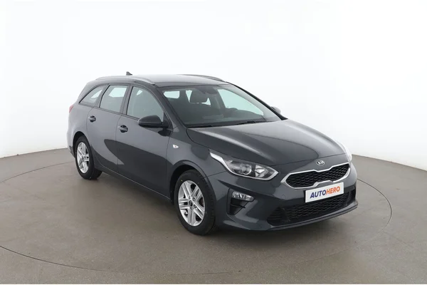 Kia cee'd (2021) — foto 14 van 16