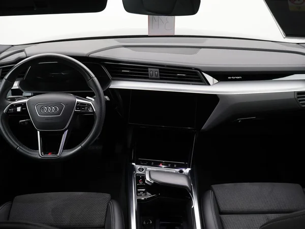 AUDI e-tron Sportback (2021) — foto 11 van 27
