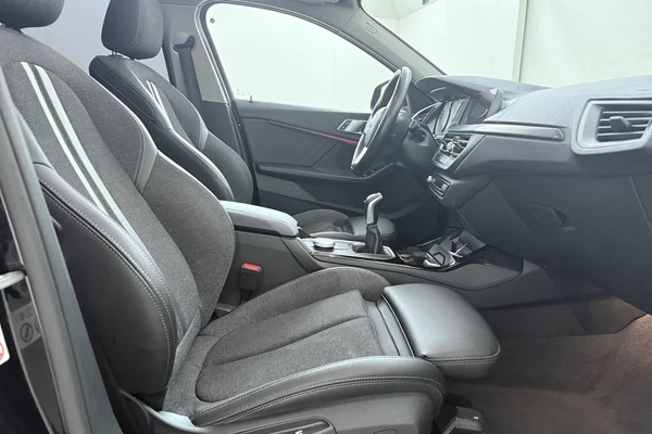 BMW 1 Hatch (F40) (2021) — foto 20 van 22