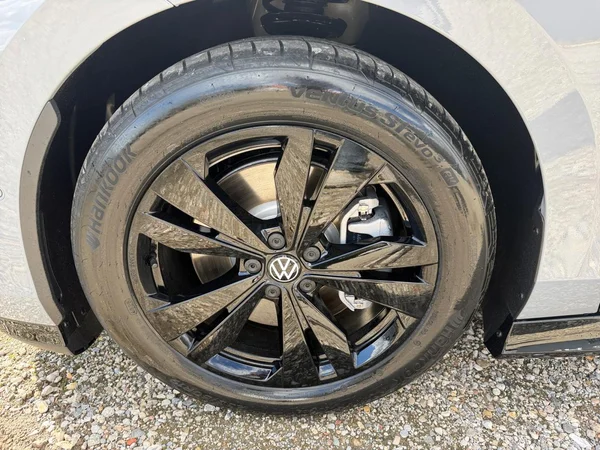 VOLKSWAGEN ID.7 Tourer (2026) — foto 14 van 21