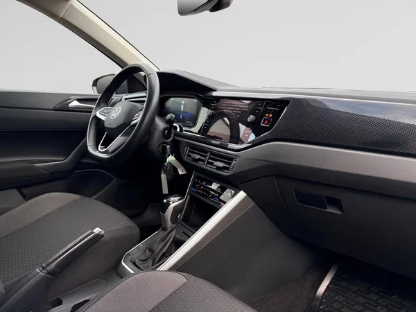 VOLKSWAGEN Polo (2024) — foto 11 van 19